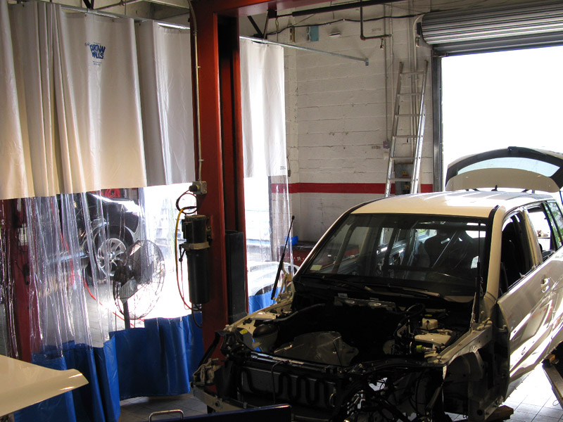 Illustration for article titled Inside The RENNTech GLK350 SPEC.R HYBRID Rally-Inspired SEMA Racer